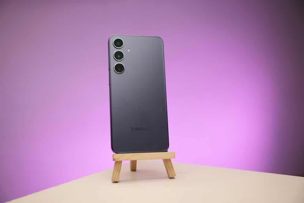 Galaxy S24 javítás a nyugati mellett